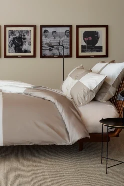 Barbarian beige comforter cover