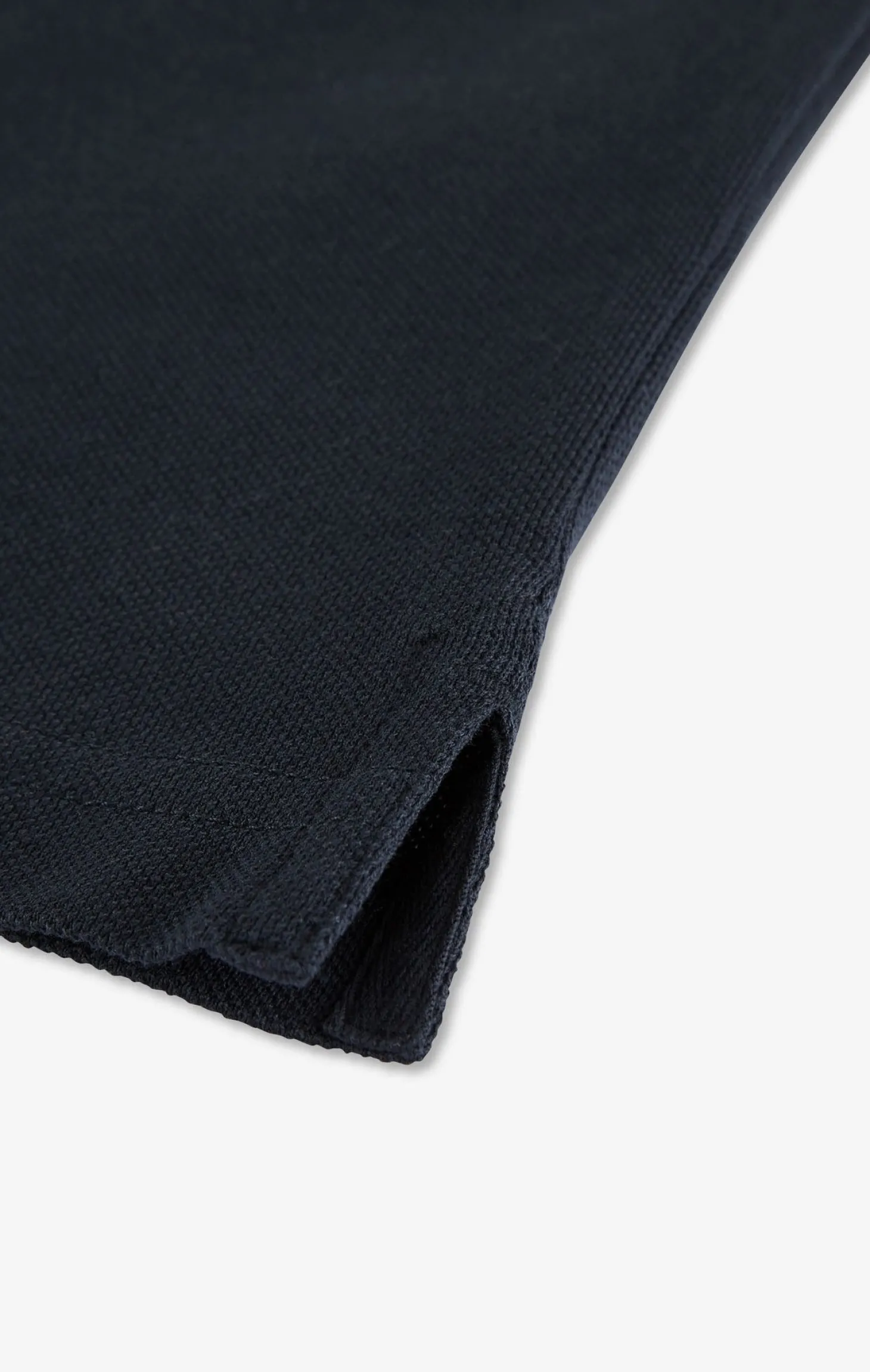 Black cotton polo with contrasting neck