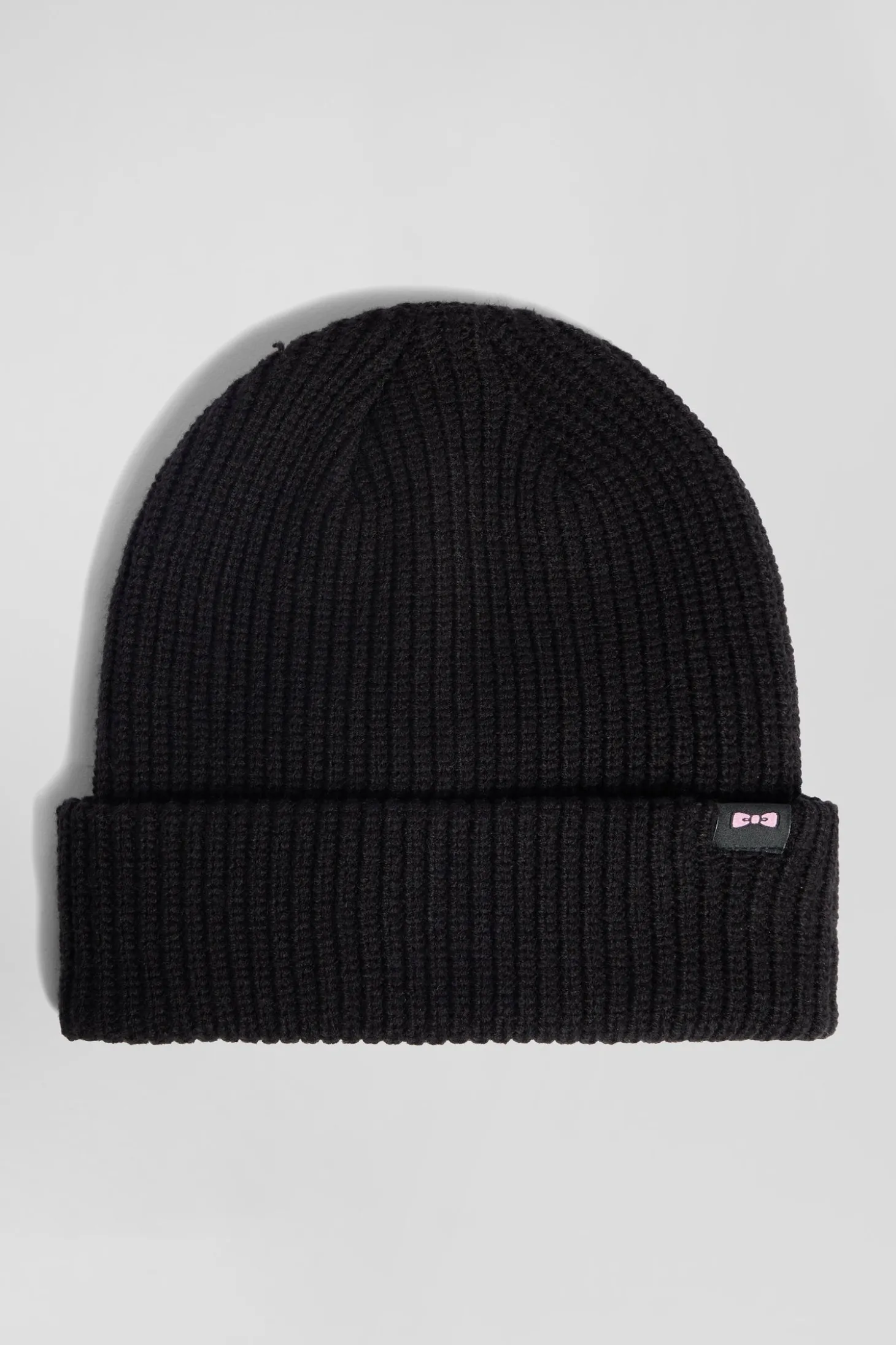 Black knitted beanie with bow tie embroidery