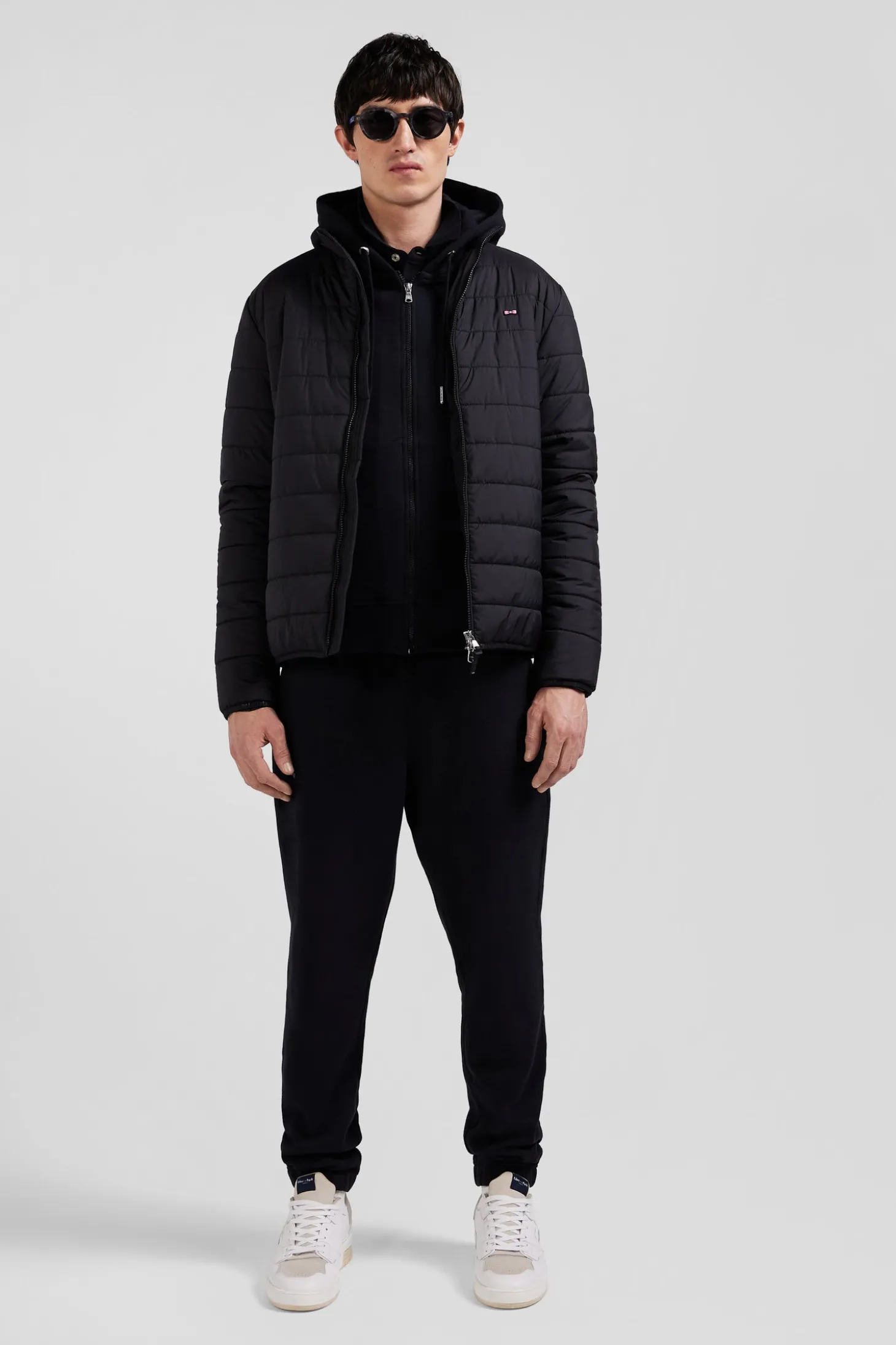 Black long-sleeved high collar down jacket