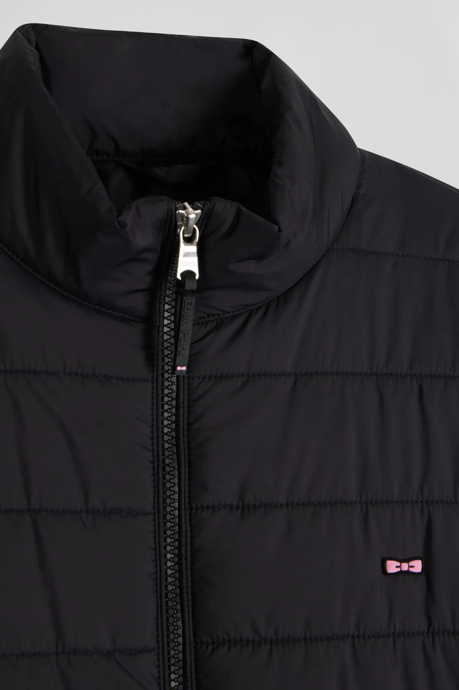 Black long-sleeved high collar down jacket