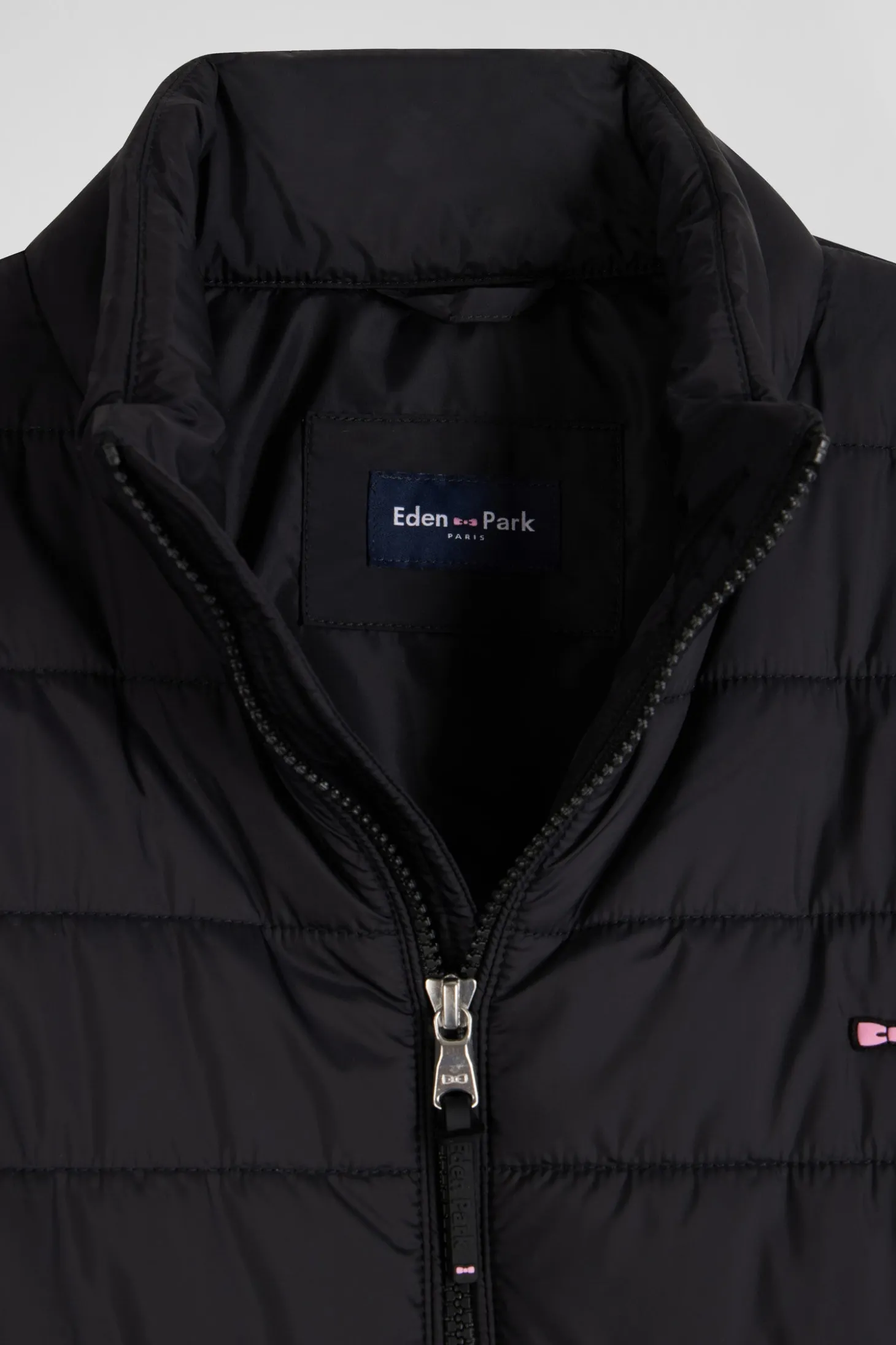 Black long-sleeved high collar down jacket