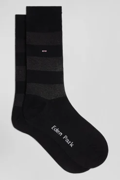 Black socks with knit plays in stretch cotton