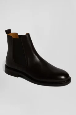 Brown leather Chelsea boots