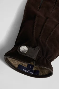 Brown leather gloves