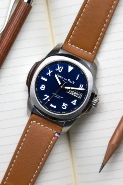 Brown leather quartz watch