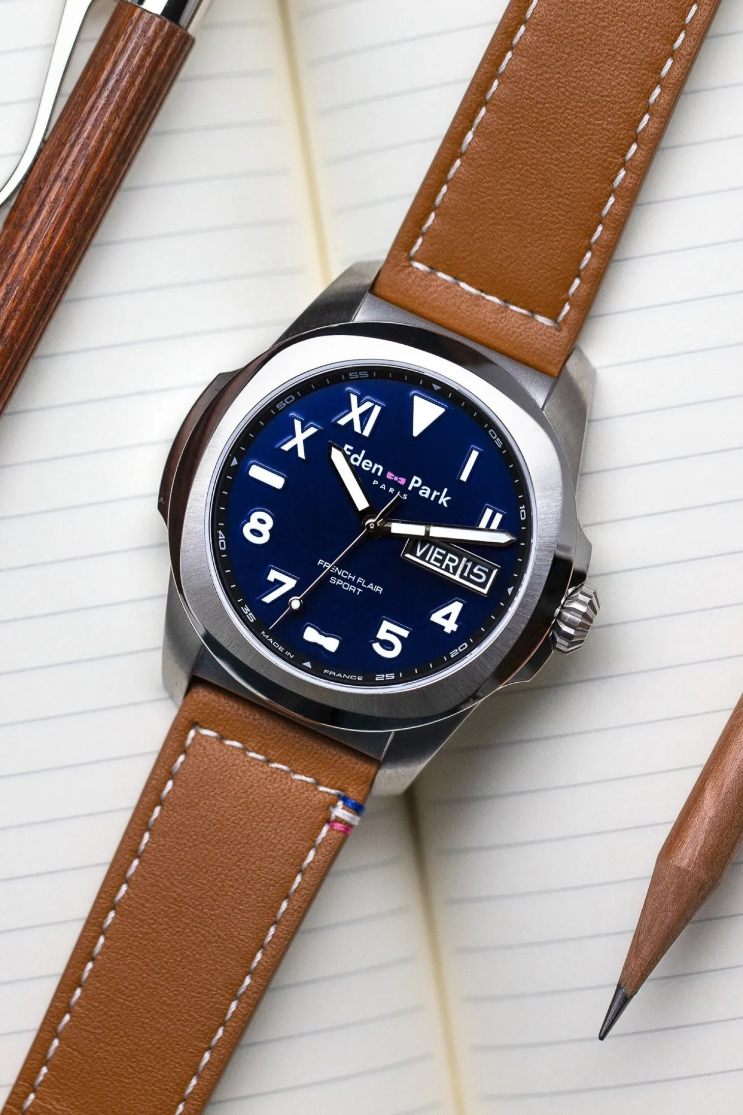 Brown leather quartz watch