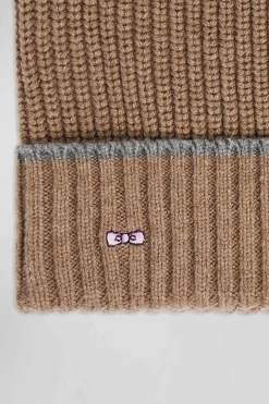 Brown ribbed knitted beanie
