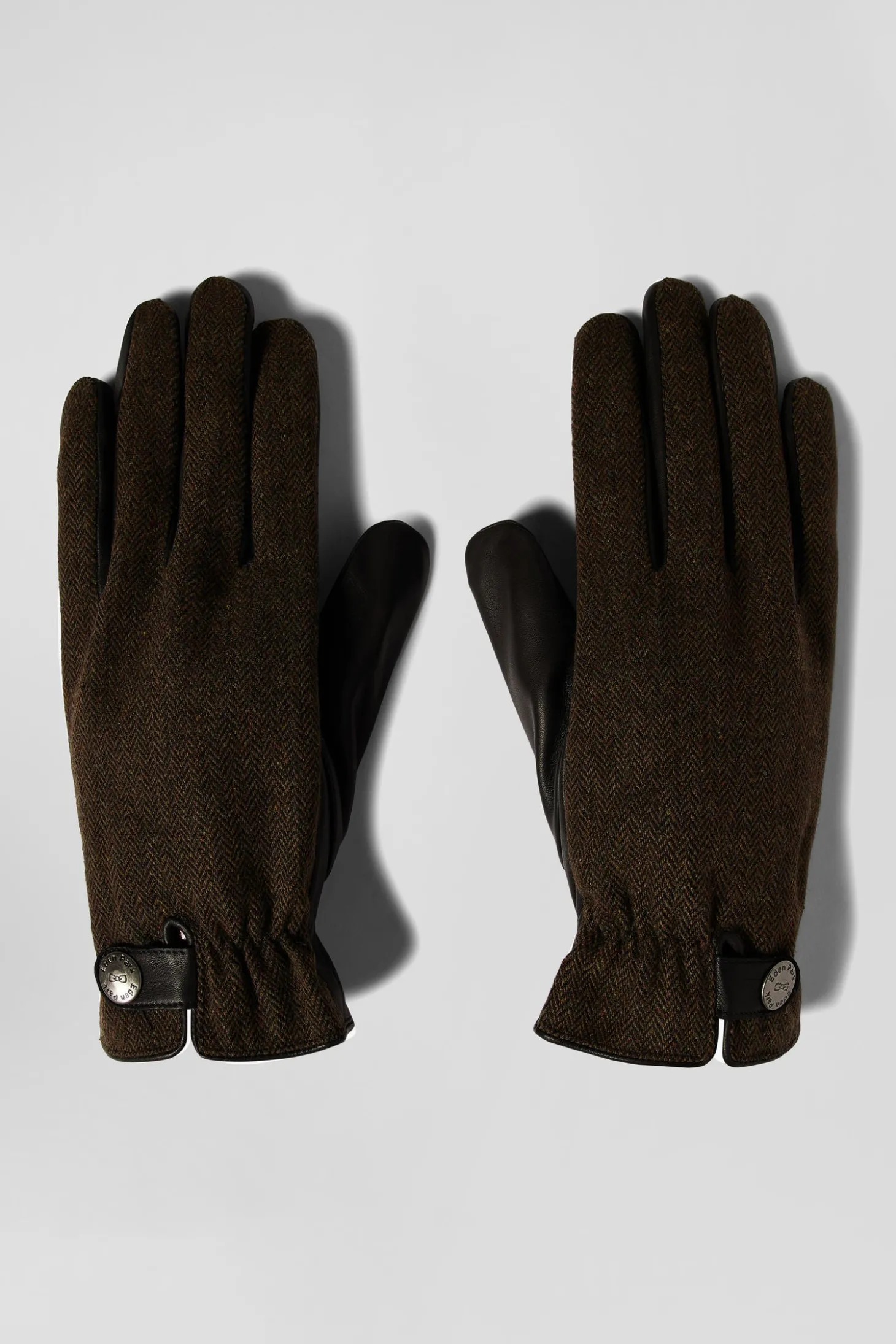 Brown smooth leather gloves
