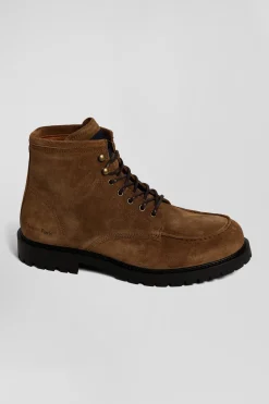 Chunky sole brown leather boots