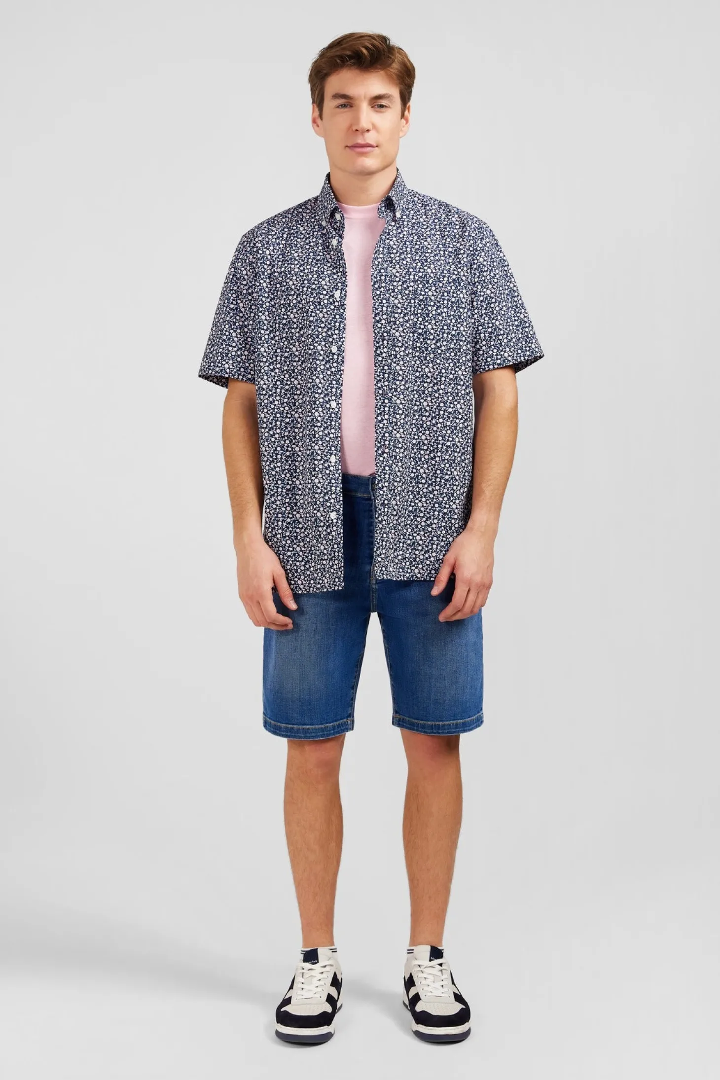 Dark blue denim shorts with faded effect