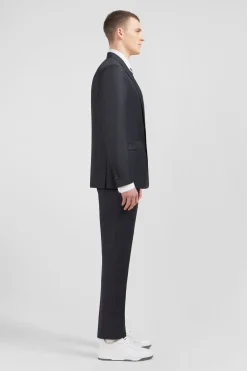 Fitted suit in dark grey wool