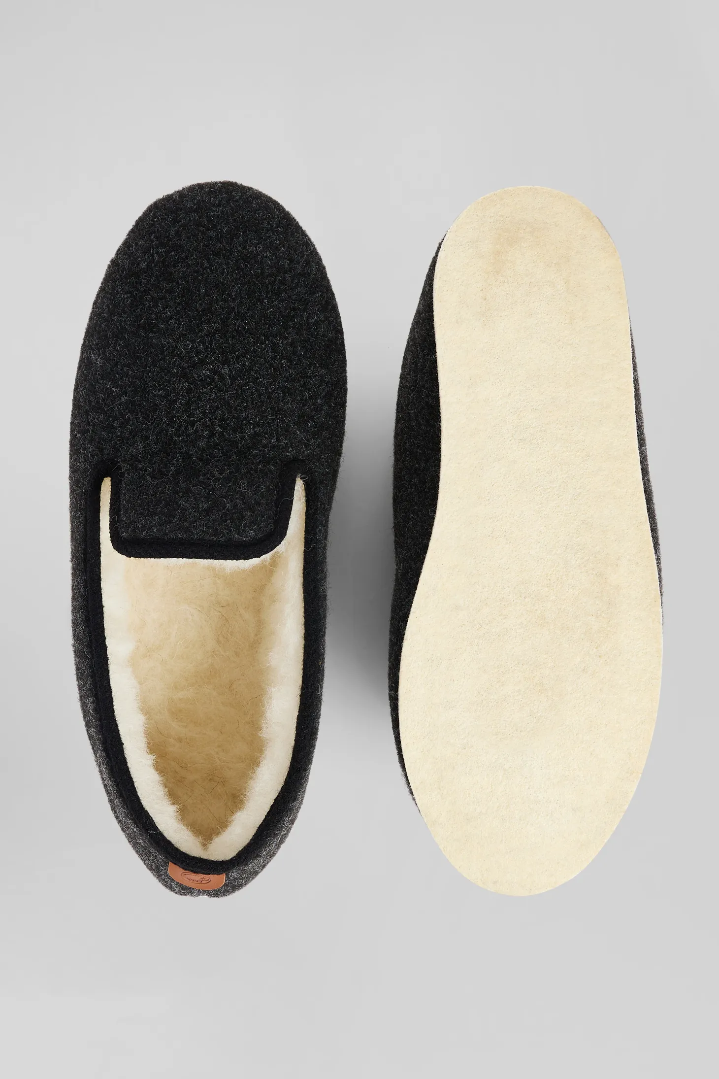 Grey felt and shearling slippers