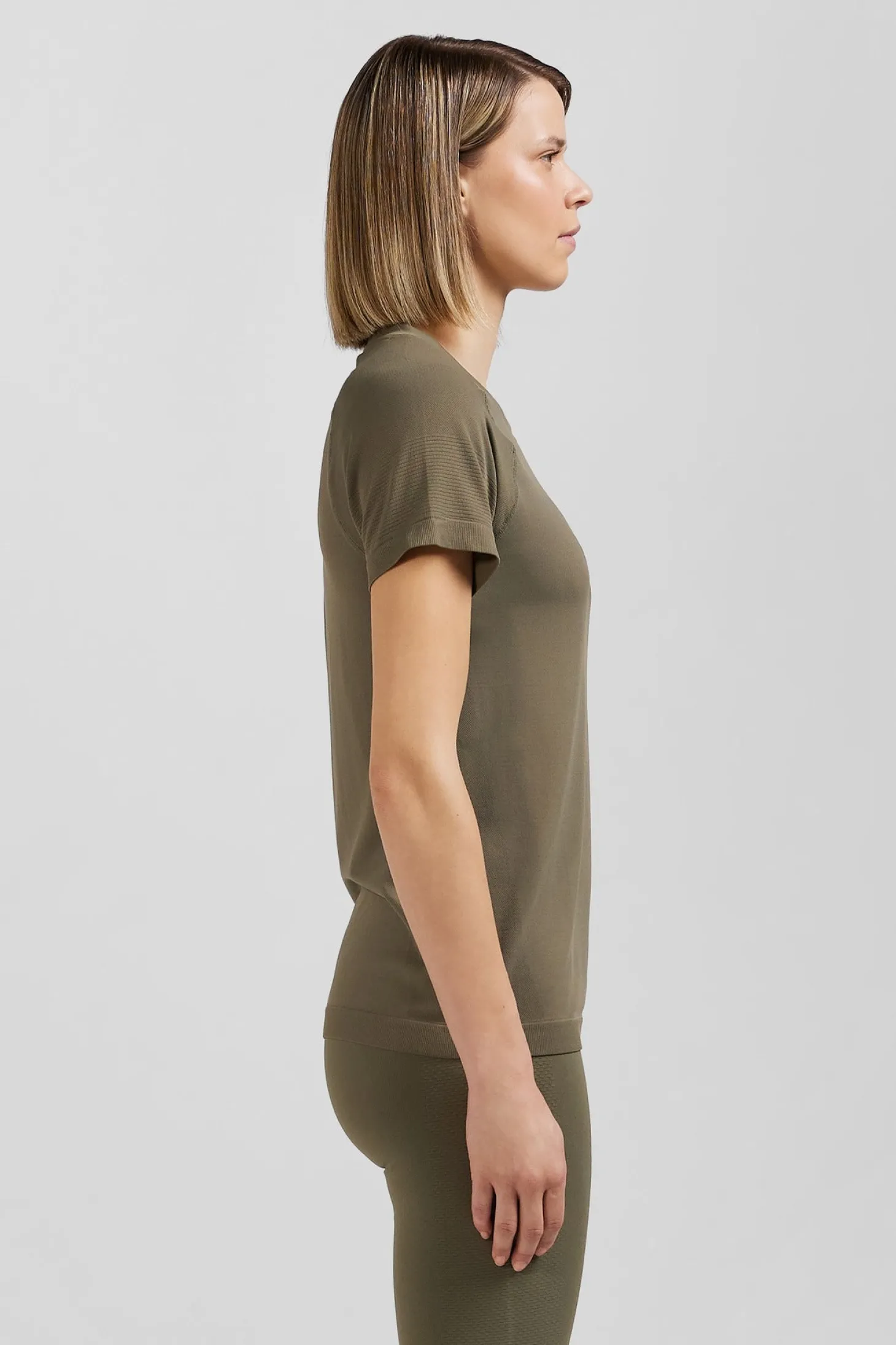 Khaki green short-sleeved sports T-shirt with striped details