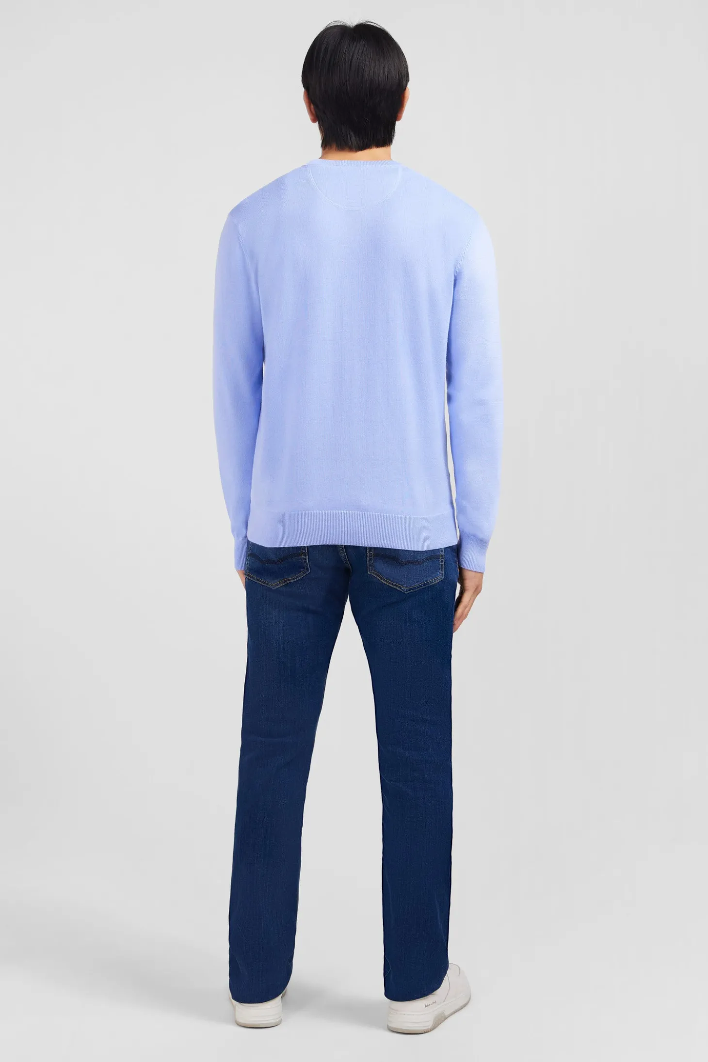 Light blue V-neck cotton jersey jumper