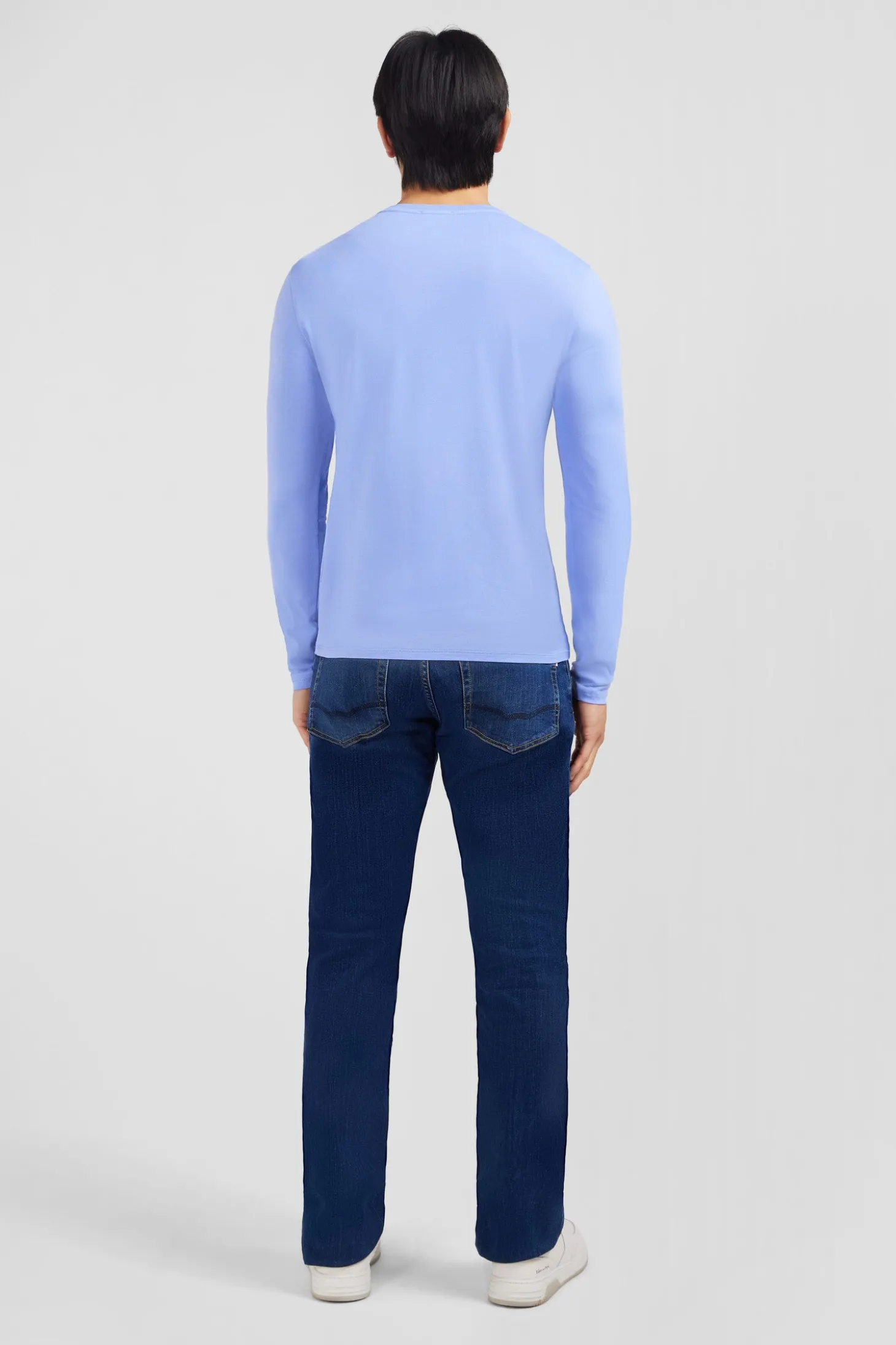 Long sleeved blue cotton t-shirt