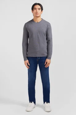 Long sleeved grey V neck t-shirt