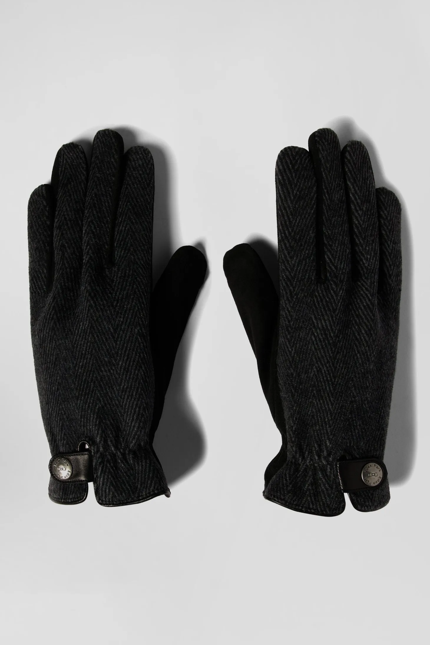 Men's black leather gloves