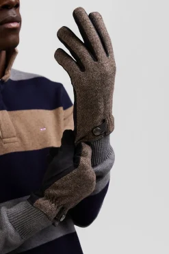 Men's brown leather gloves