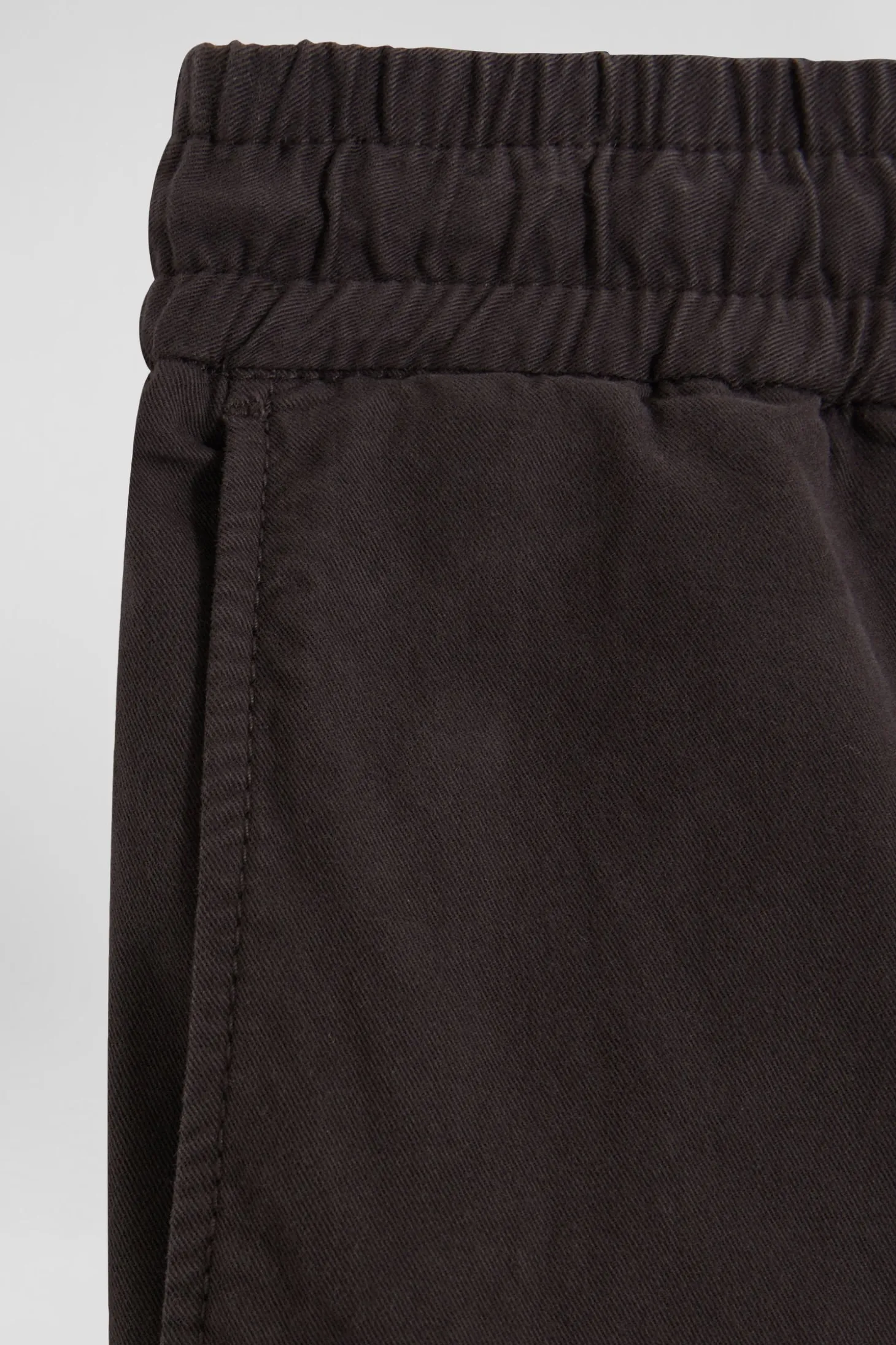 Modern brown stretch cotton elastic waist trousers
