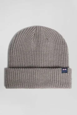 Mottled grey knitted beanie with bow tie embroidery