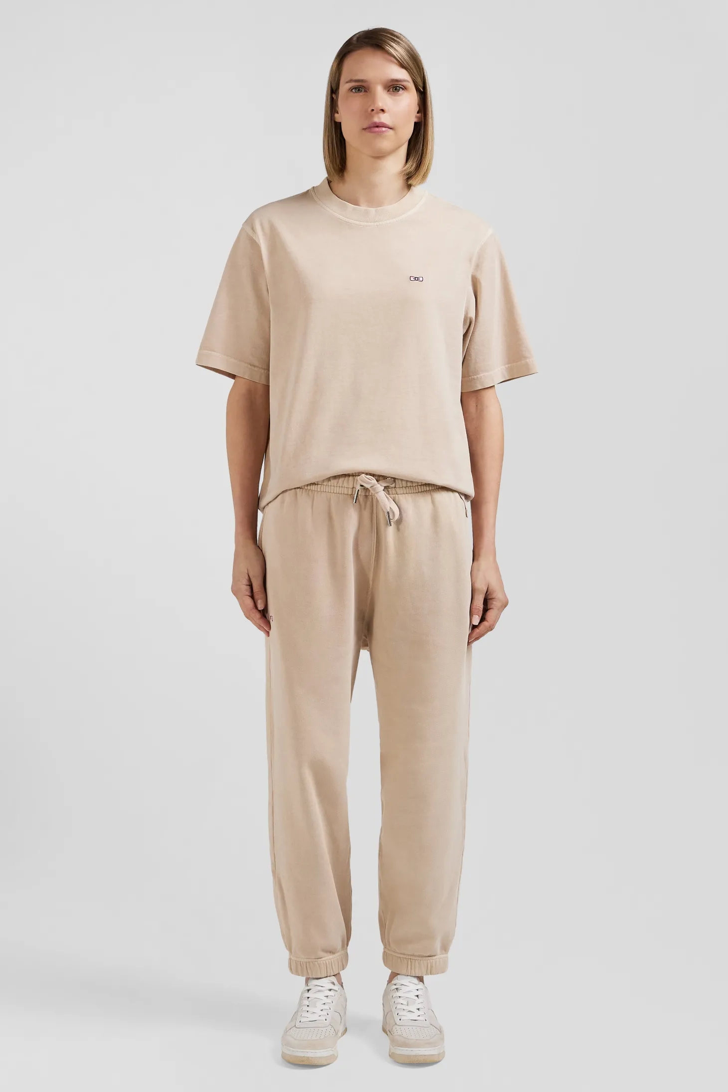 Oversize beige unisex short-sleeved T-shirt in overdyed cotton