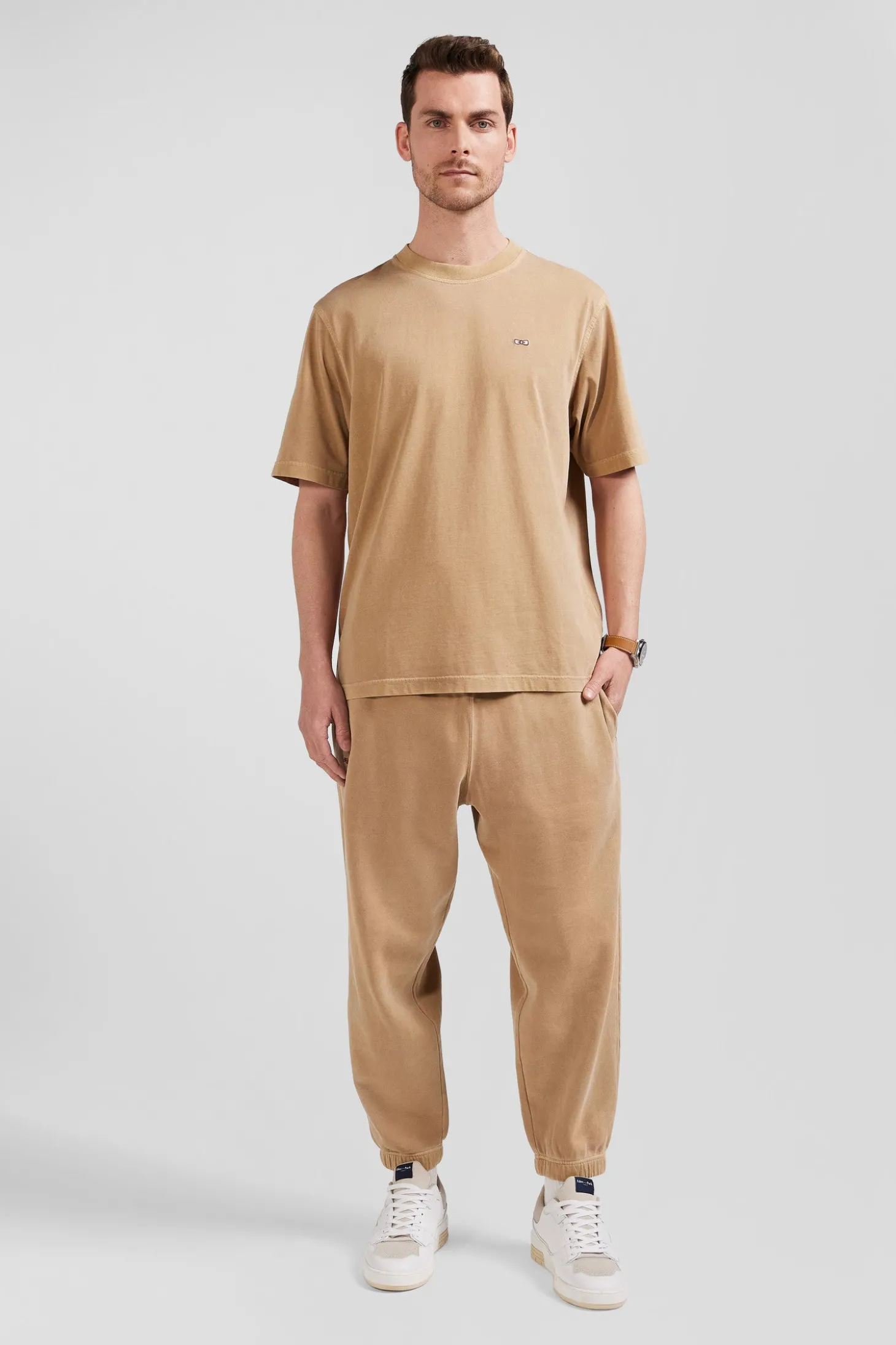 Oversize camel unisex short-sleeved T-shirt in overdyed cotton