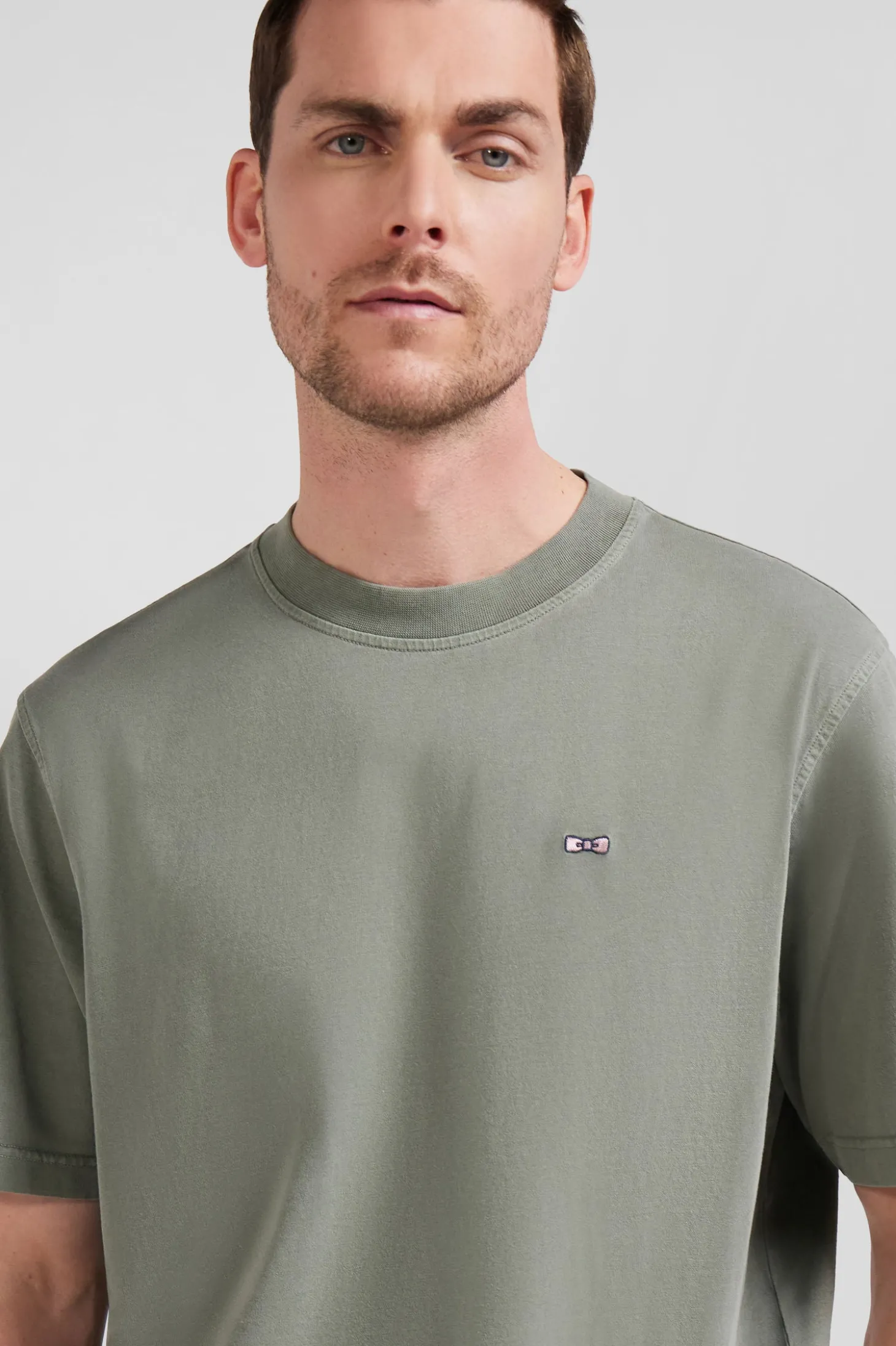 Oversize khaki unisex short-sleeved T-shirt in overdyed cotton