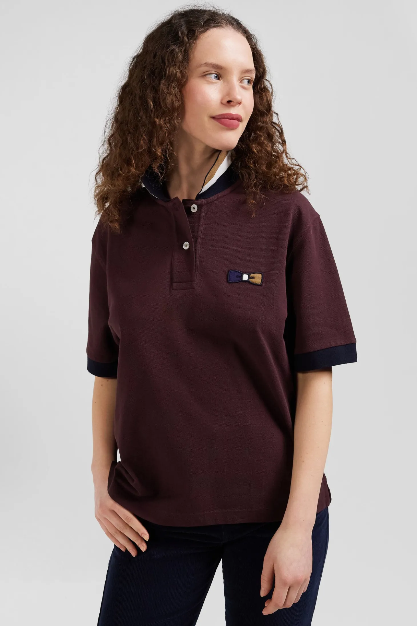 Oversized burgundy short-sleeved cotton piqué polo shirt with tricolour collar