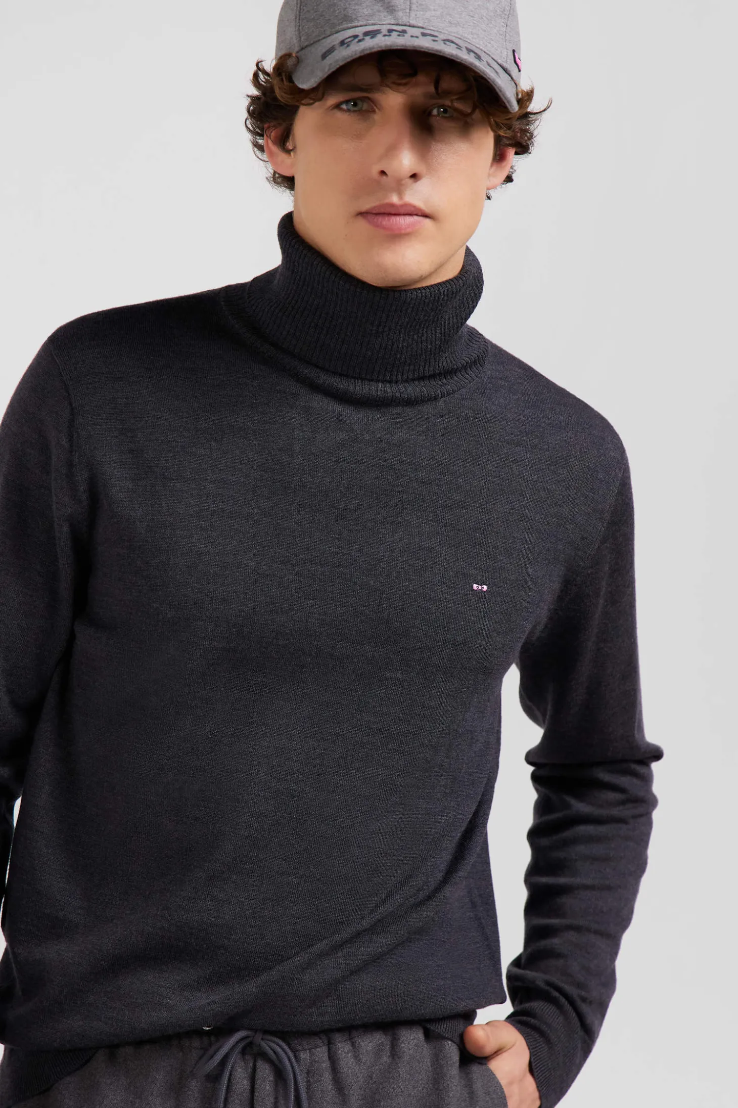 Regular anthracite grey merino wool turtleneck jumper