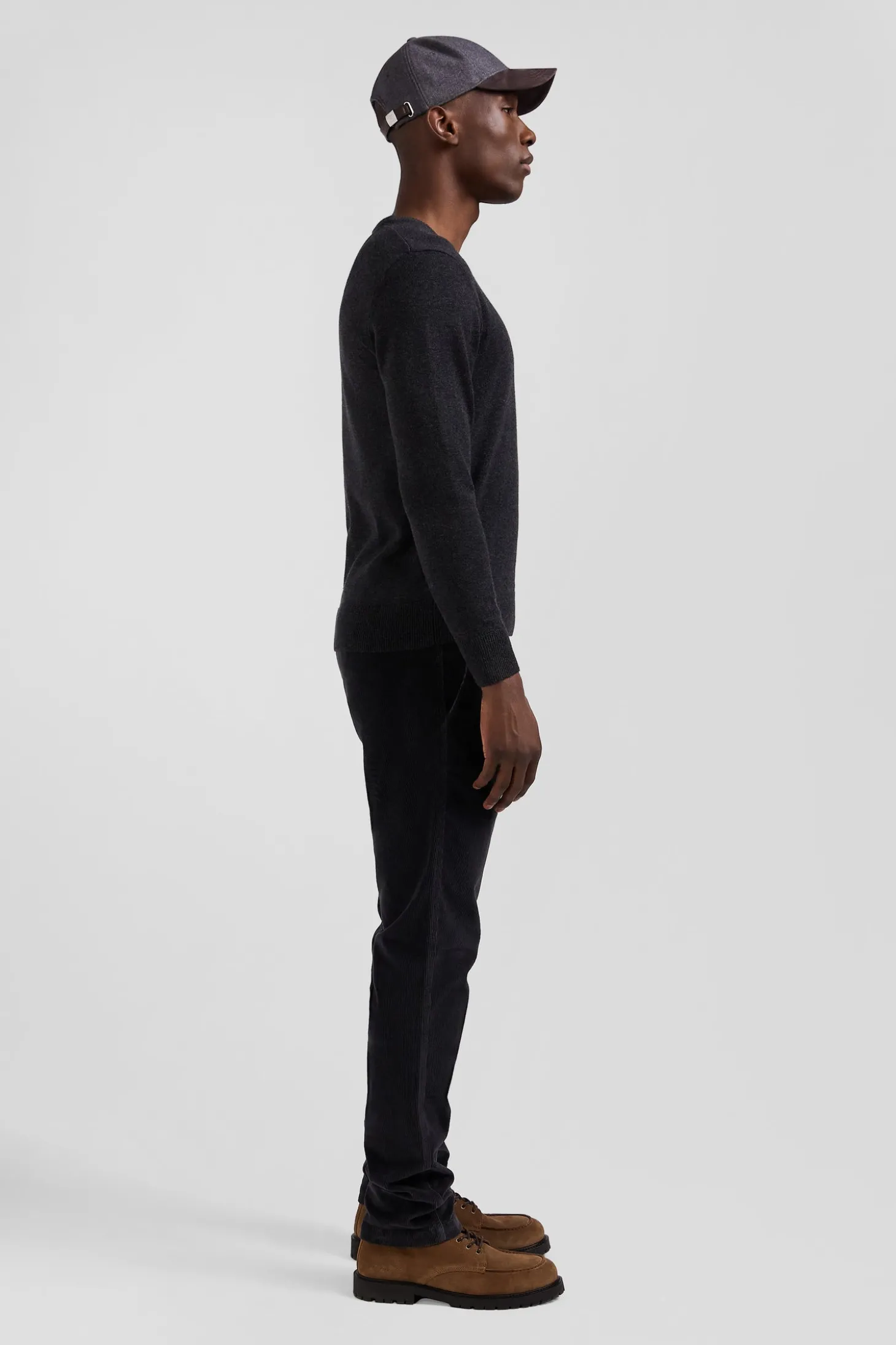 Regular anthracite grey wool and cotton V-neck jumper with striped details