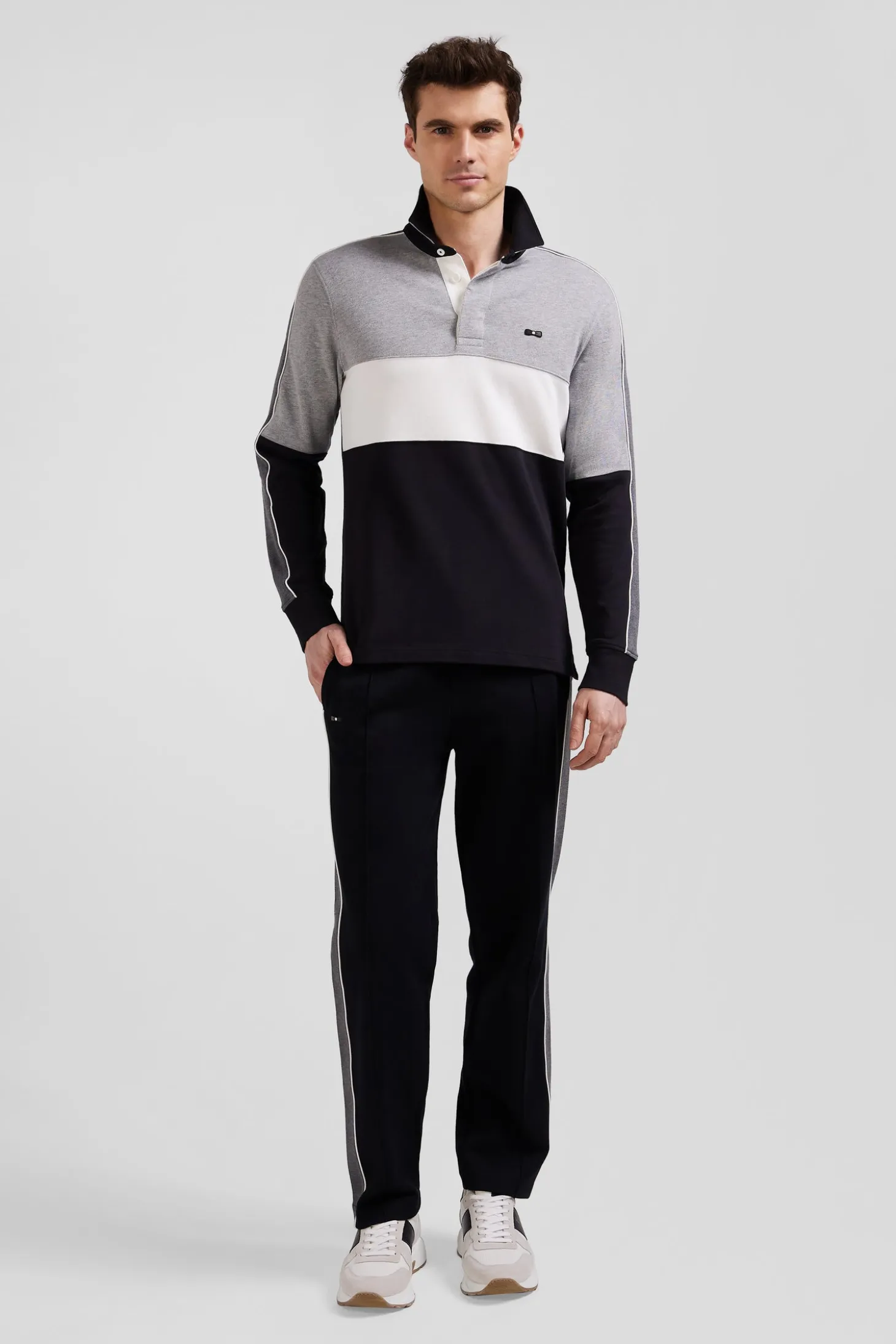 Regular black long-sleeved cotton rugby shirt with back embroidery and piping