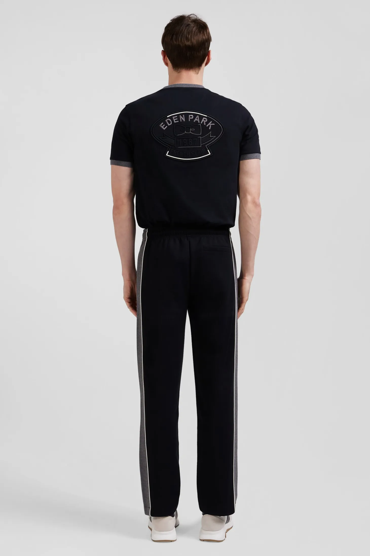 Regular black mixed cotton jogging bottoms with leg piping
