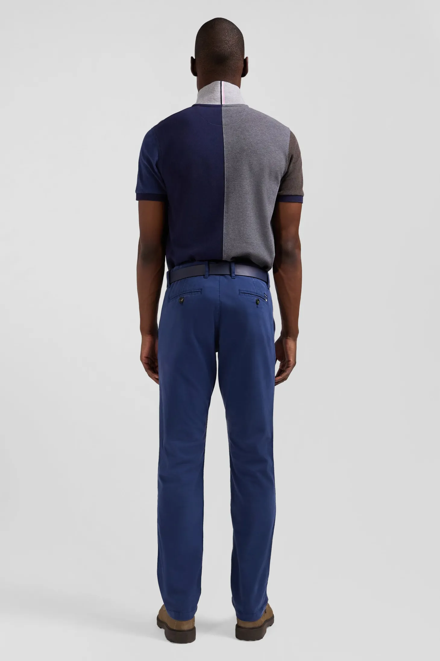 Regular blue chino trousers in stretch cotton gabardine