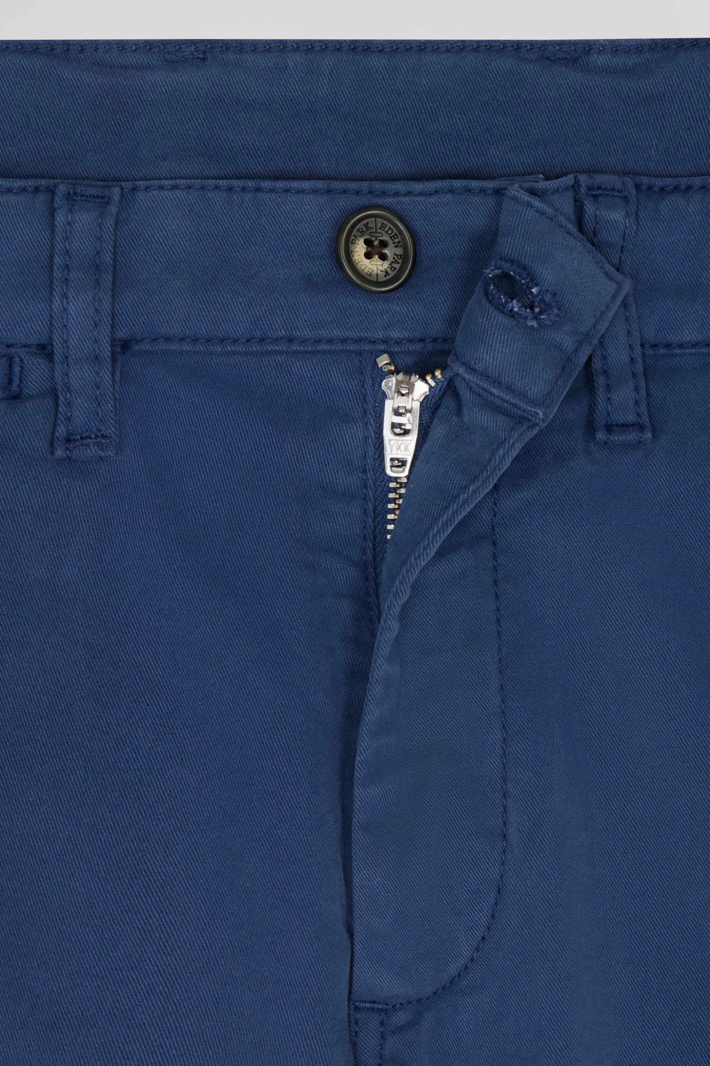 Regular blue chino trousers in stretch cotton gabardine