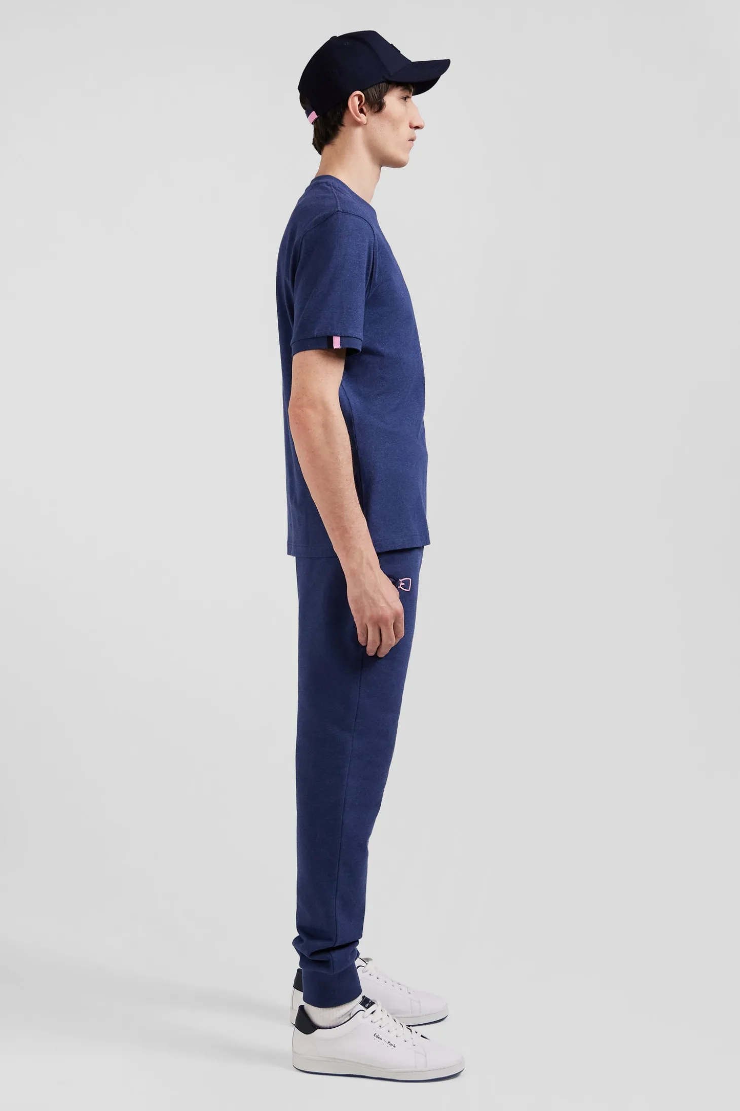 Regular blue short-sleeved cotton T-shirt with emblem embroidery