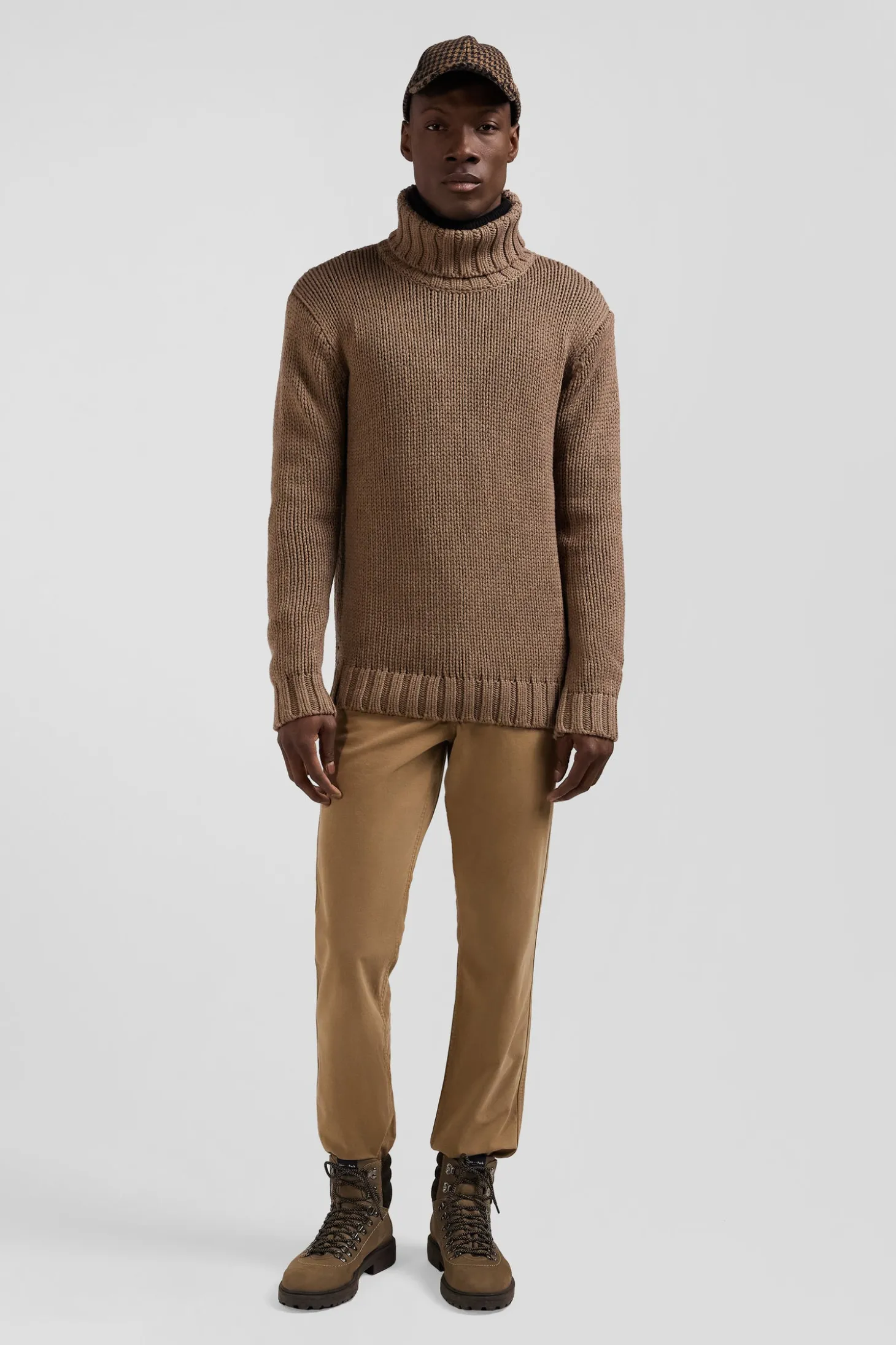 Regular brown wool and cotton blend turtleneck jumper