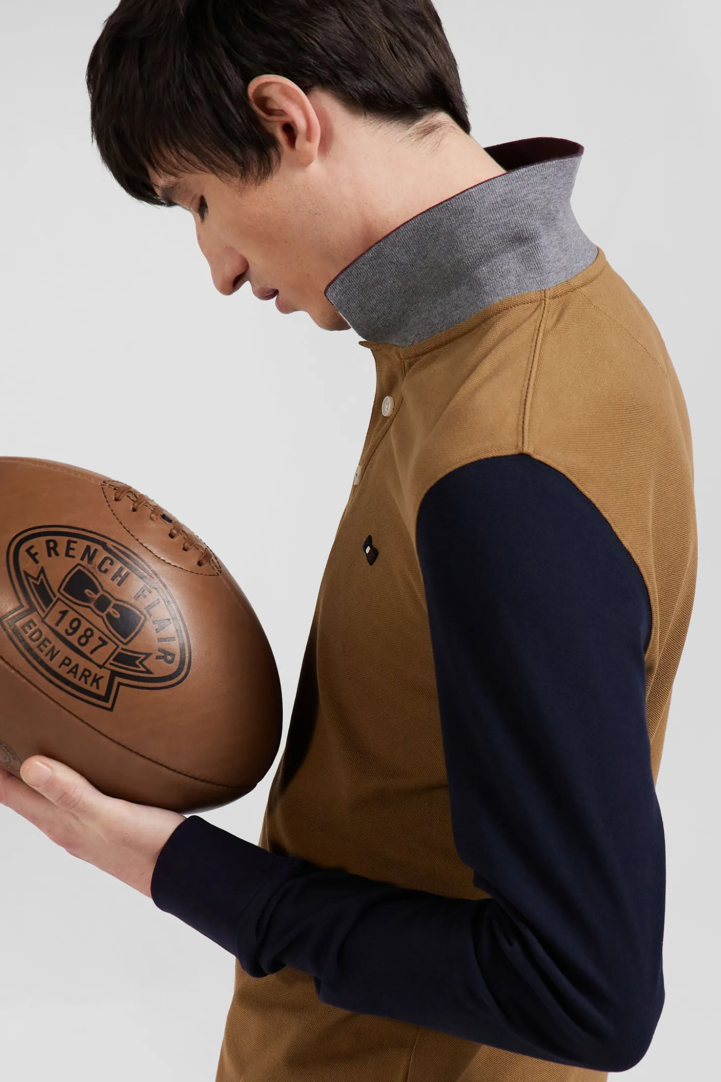 Regular camel bicolor long-sleeved cotton piqué polo shirt with jacquard collar