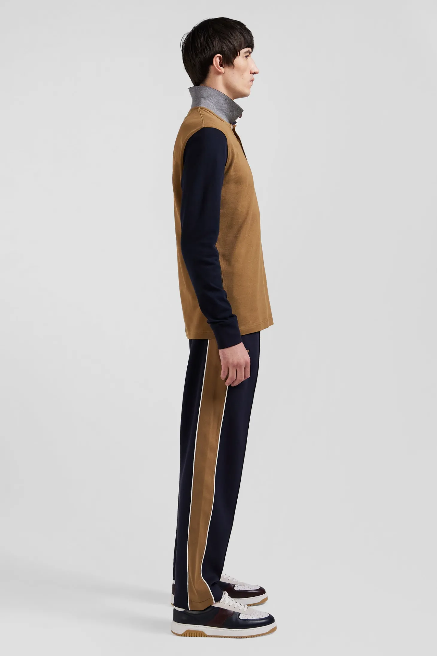 Regular camel bicolor long-sleeved cotton piqué polo shirt with jacquard collar