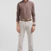 Regular camel chino trousers in stretch cotton gabardine