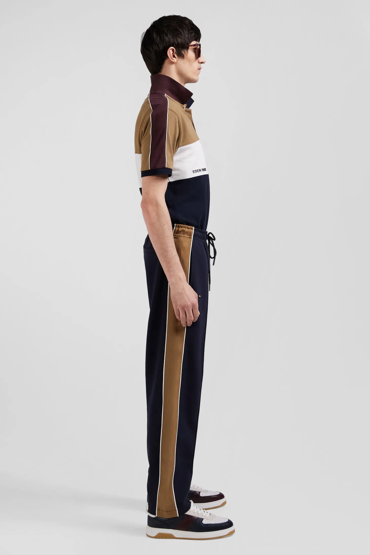 Regular camel mixed cotton jogging bottoms with leg piping