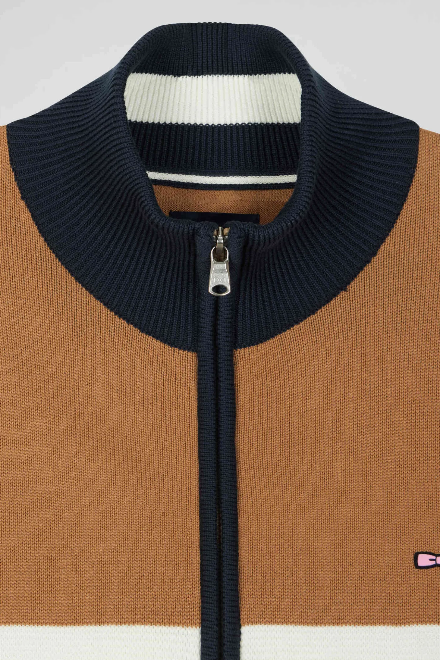 Regular camel tricolour high collar zipped cardigan with N°10 embroidery and knit patterns