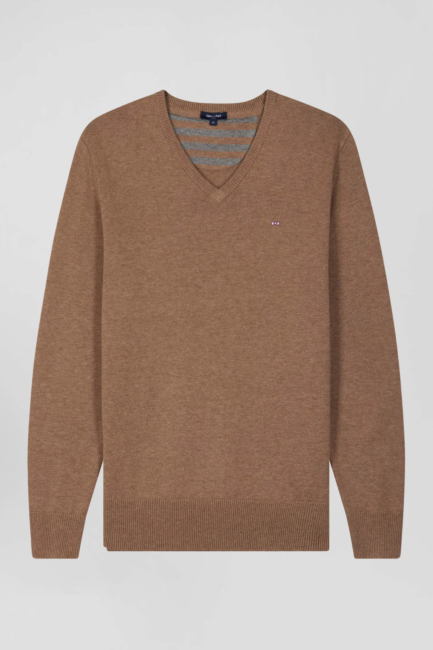 Regular camel wool and cotton V-neck jumper with striped details