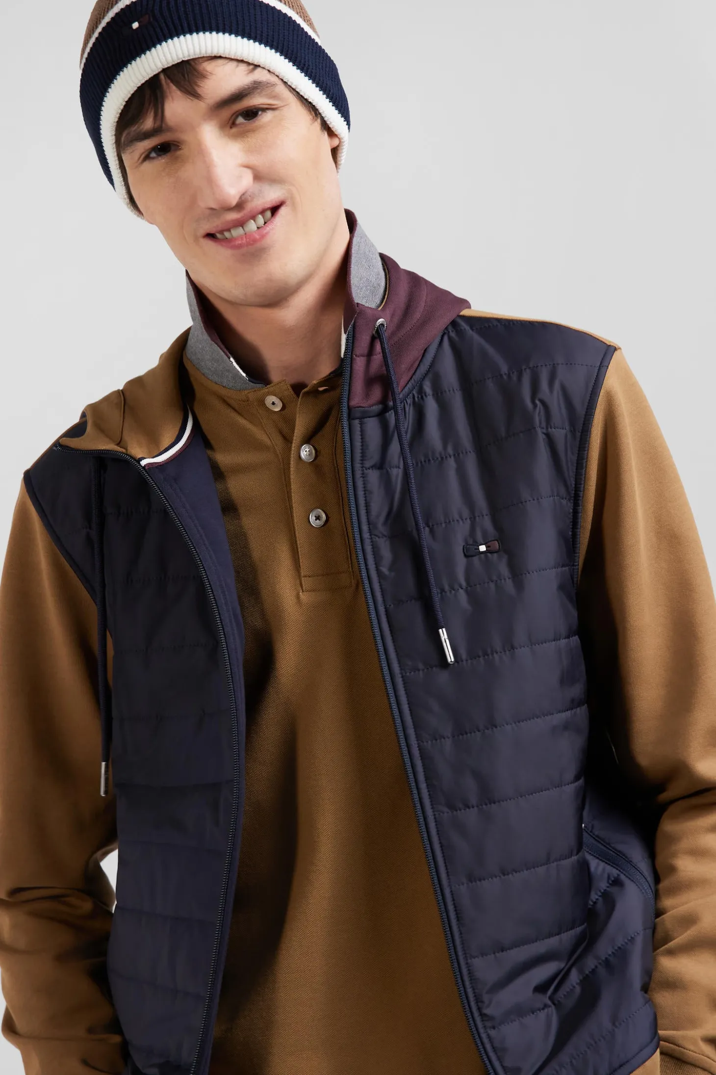 Regular camel zipped bi-material sweatshirt with padded front