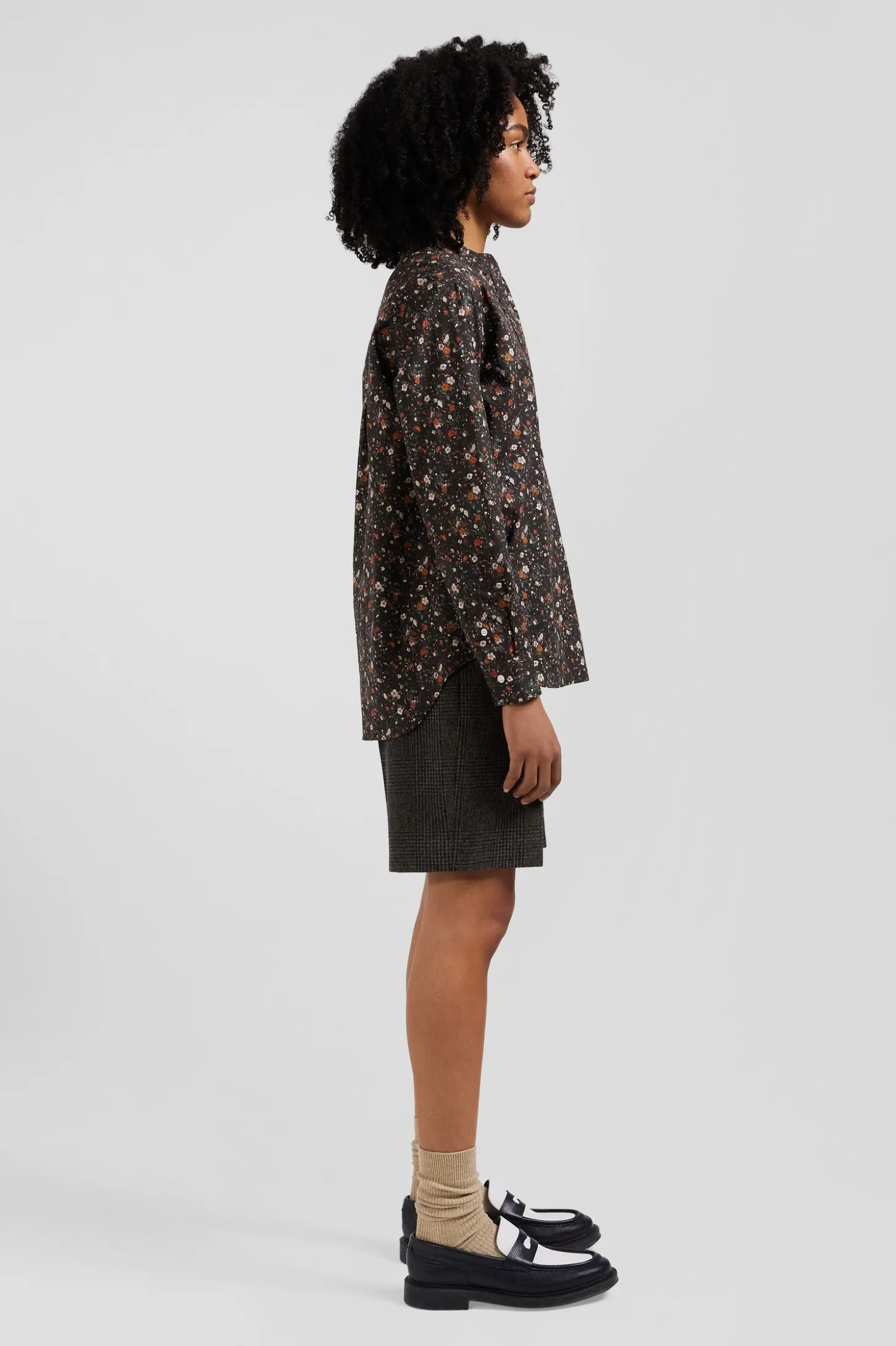 Regular collarless black floral microprinted cotton poplin shirt
