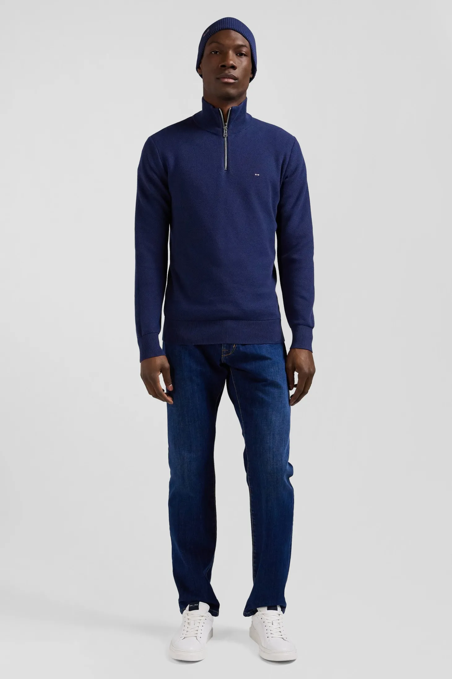 Regular dark blue cotton semi-zipped jumper
