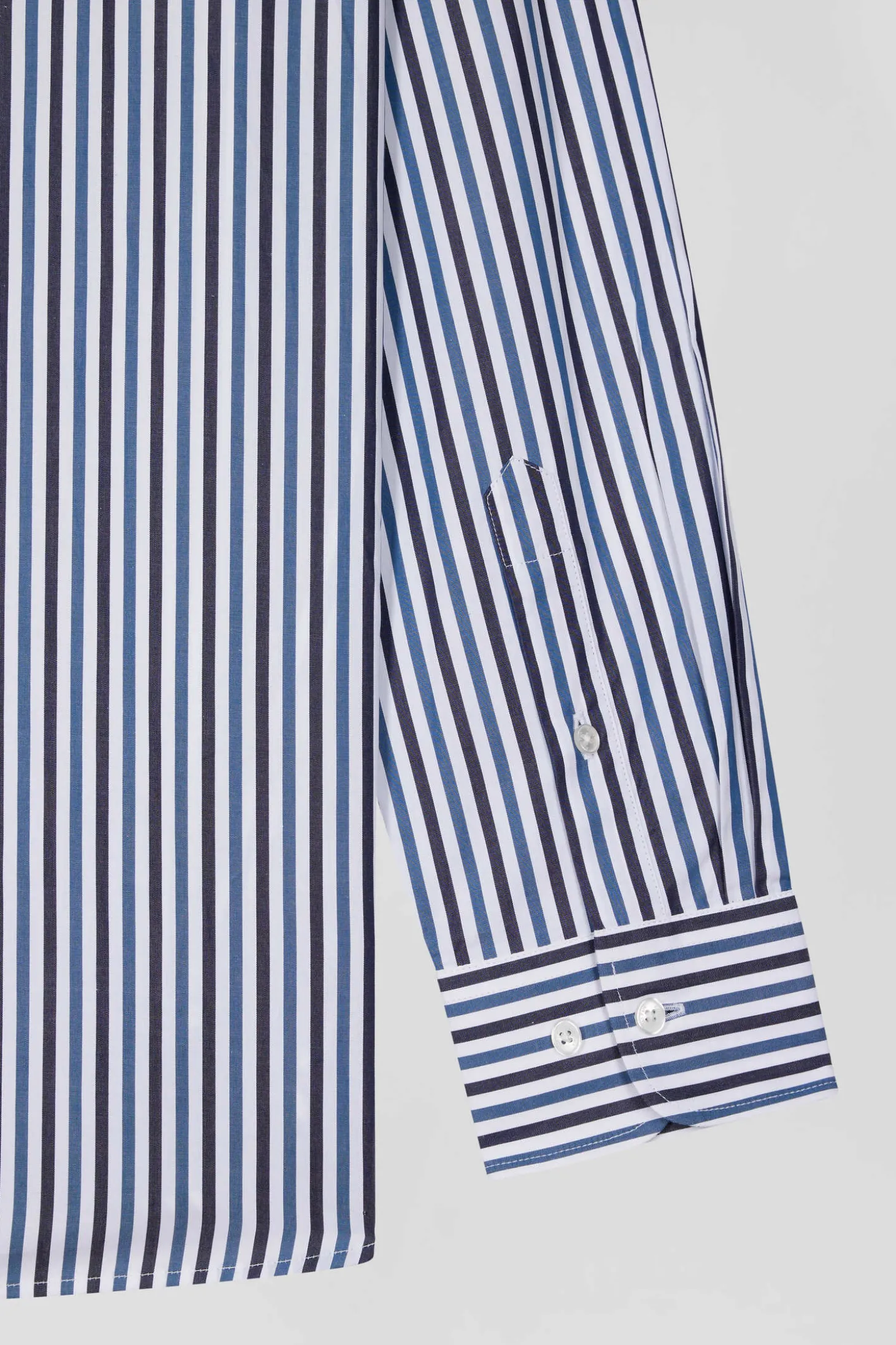 Regular dark blue striped cotton poplin shirt