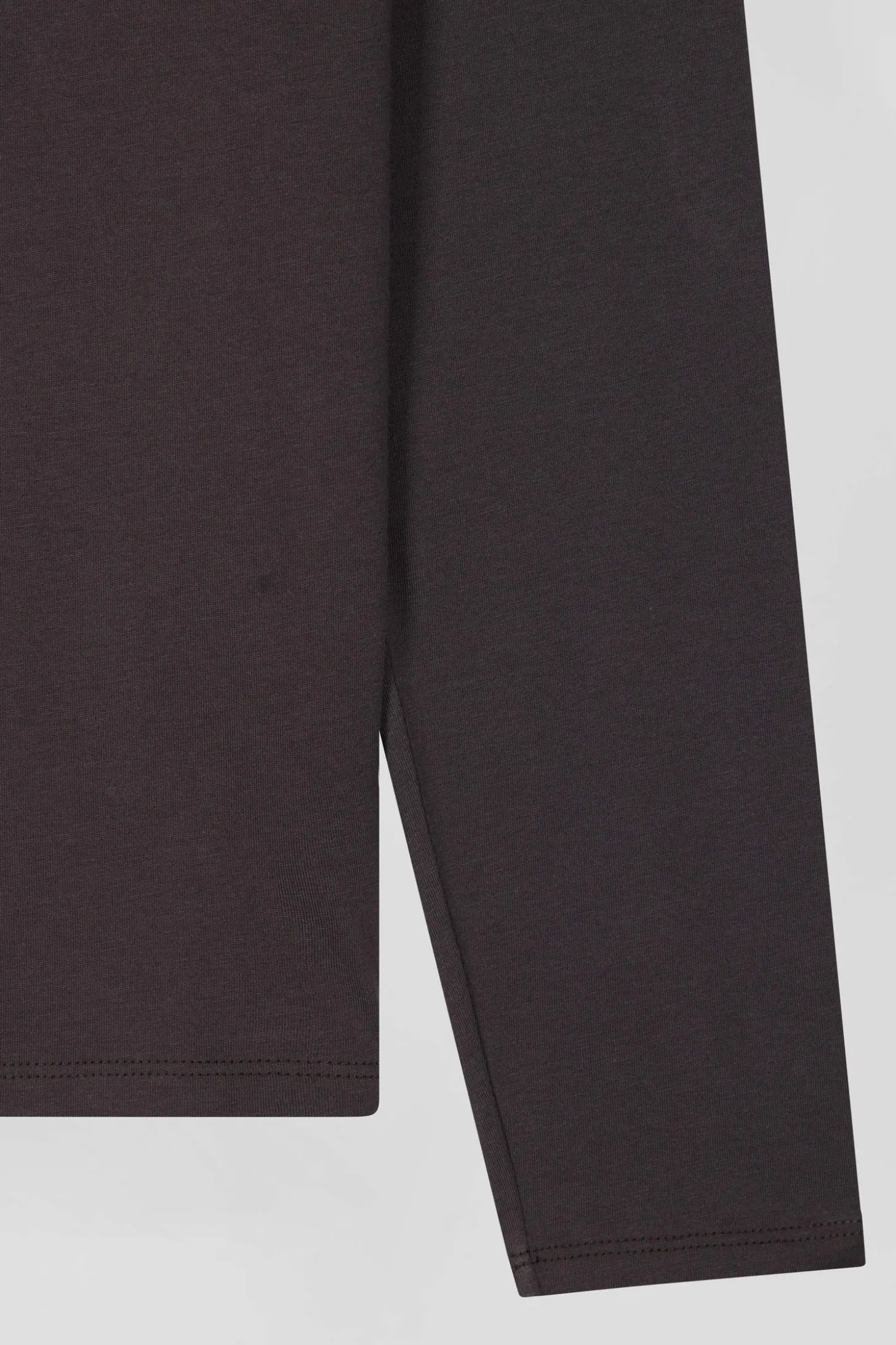 Regular dark brown long-sleeved Pima cotton T-shirt