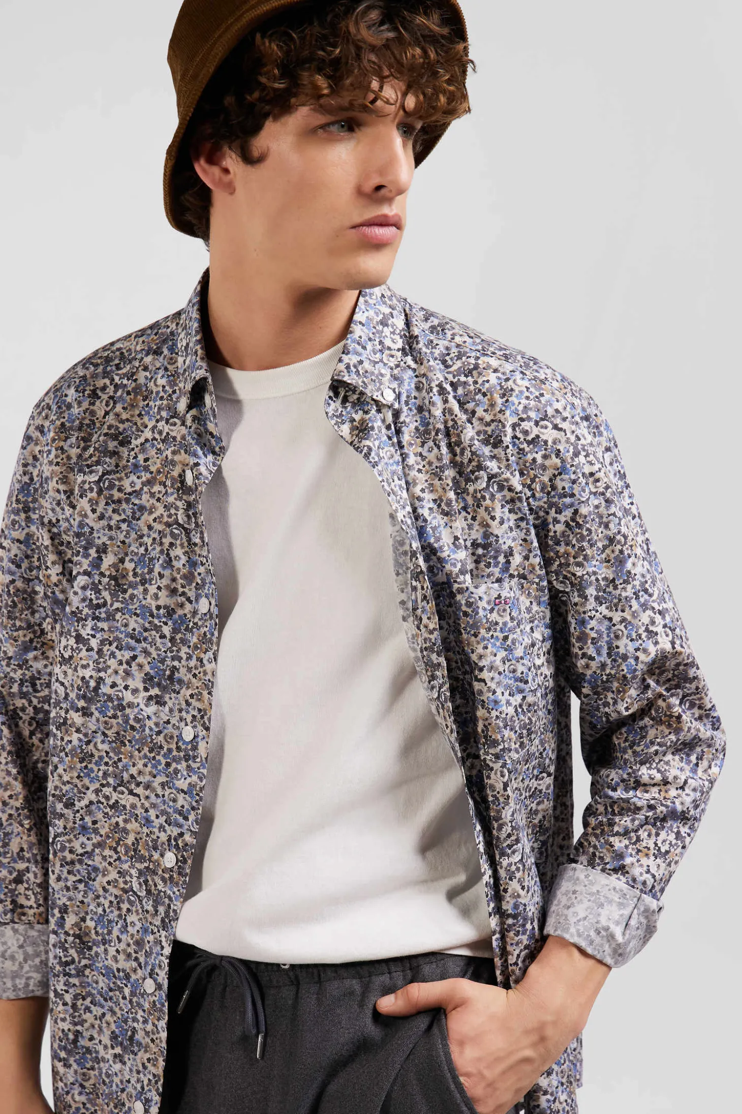 Regular ecru cotton poplin shirt with micro floral print