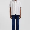 Regular ecru cotton short-sleeved shirt with microprint
